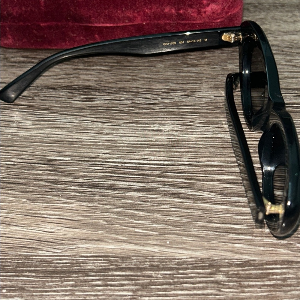 Gucci Cateye Sunglasses - Picture 8 of 9